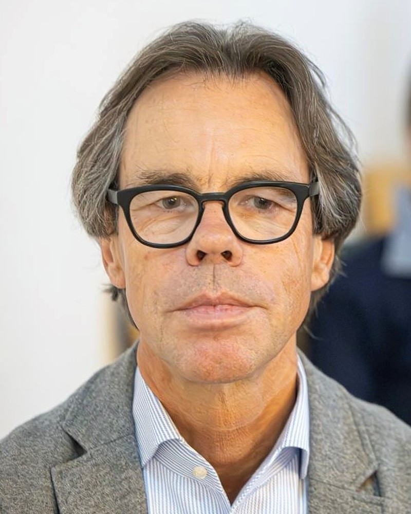 Dr. Alexander Pagnia